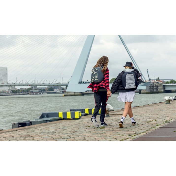 Batoh proti krádeži na notebook a tablet Bobby Compact (Zebra)